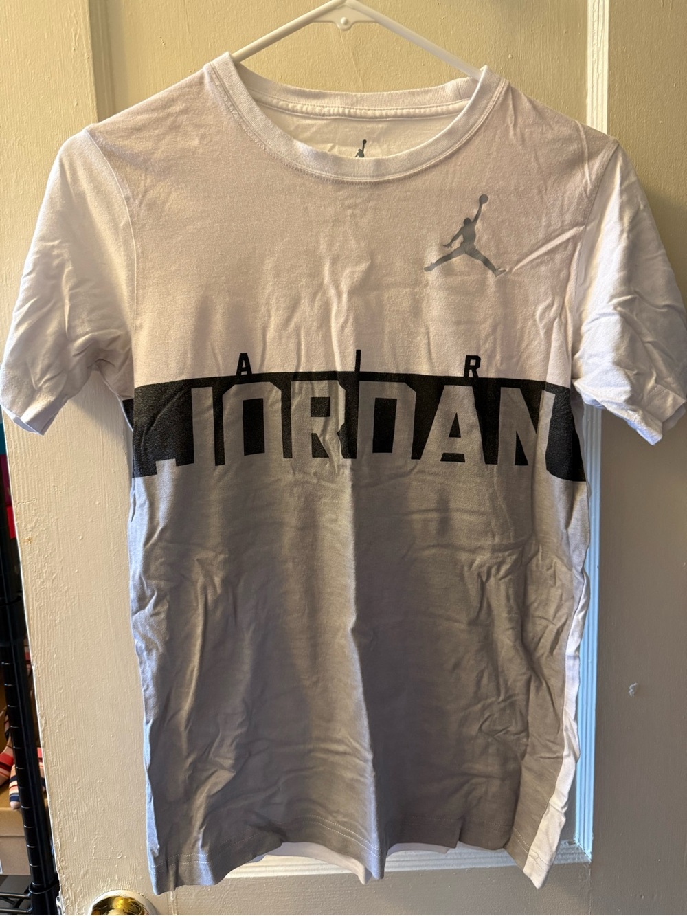 Jordan kids White and Gray Graphic T-Shirt